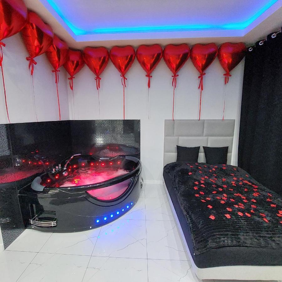 Mp Apartament Bialystok Jacuzzi Екстериор снимка